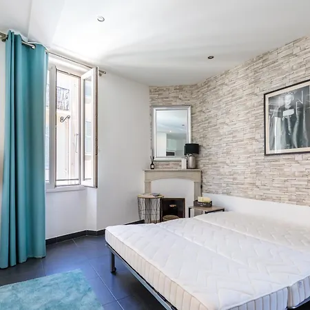 Le Suquet, Beach & Palais Cannes