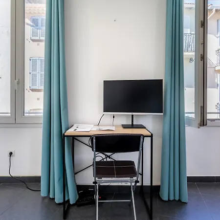 Les Suisses Zentral In Der Schoenen Altstadt Von Le Suquet 5 Min Zum Wlan *
