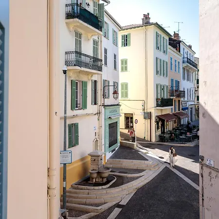 Les Suisses Zentral In Der Schoenen Altstadt Von Le Suquet 5 Min Zum Wlan Lejlighed