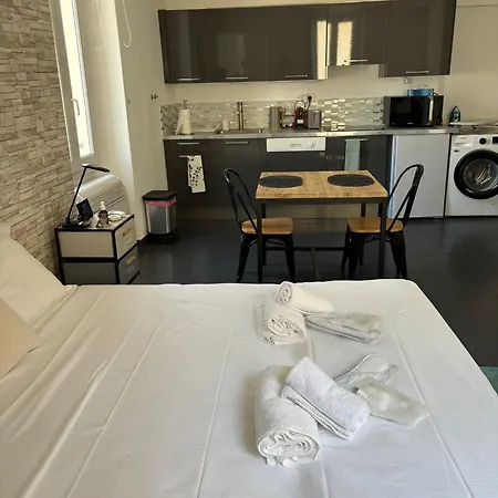 Les Suisses Zentral In Der Schoenen Altstadt Von Le Suquet 5 Min Zum Wlan * Cannes
